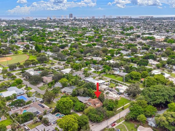 410 NE 5th Ave, Pompano Beach FL 33060