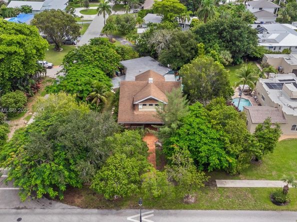 410 NE 5th Ave, Pompano Beach FL 33060