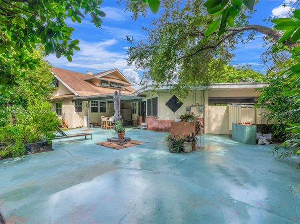 410 NE 5th Ave, Pompano Beach FL 33060