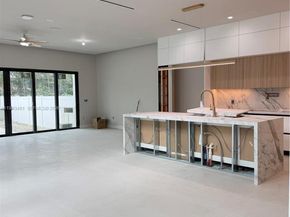 1135 NE 11th Ave, Fort Lauderdale FL 33304