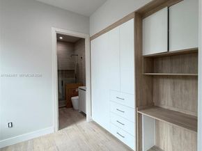 1135 NE 11th Ave, Fort Lauderdale FL 33304