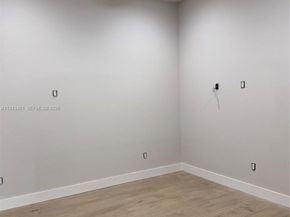 1135 NE 11th Ave, Fort Lauderdale FL 33304