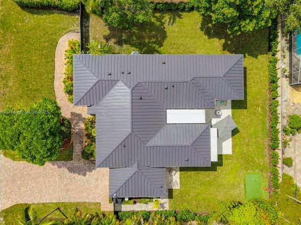 10560 NE 2nd Ct, Miami Shores FL 33138