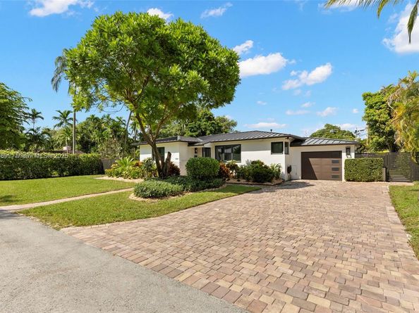 10560 NE 2nd Ct, Miami Shores FL 33138