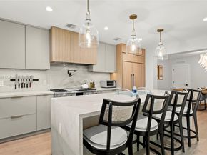 10560 NE 2nd Ct, Miami Shores FL 33138