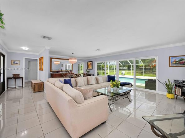 8861 SW 85th St, Miami FL 33173