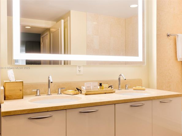 505 N Fort Lauderdale Beach Blvd 222, Fort Lauderdale FL 33304