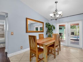 190 Martin Cir, Royal Palm Beach FL 33411