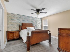 190 Martin Cir, Royal Palm Beach FL 33411