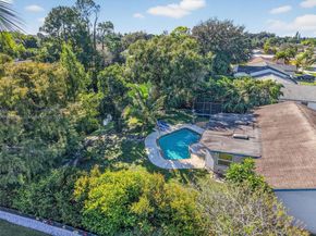 190 Martin Cir, Royal Palm Beach FL 33411