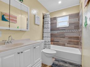 190 Martin Cir, Royal Palm Beach FL 33411