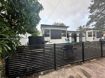 101 NW 68th Ter
