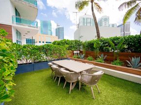 350 S Miami 1709, Miami FL 33130