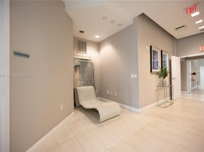 350 S Miami 1709, Miami FL 33130