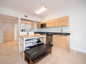 350 S Miami 1709, Miami FL 33130