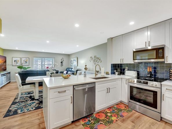 4750 NW 22nd Ct 404, Lauderhill FL 33313