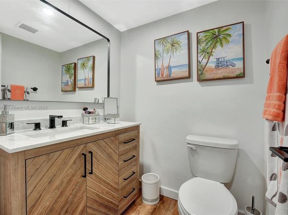 4750 NW 22nd Ct 404, Lauderhill FL 33313