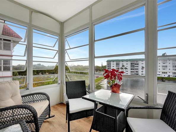 4750 NW 22nd Ct 404, Lauderhill FL 33313