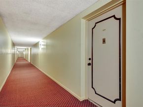 4750 NW 22nd Ct 404, Lauderhill FL 33313