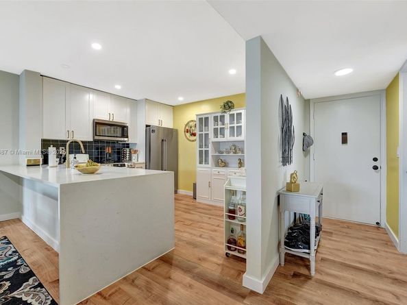 4750 NW 22nd Ct 404, Lauderhill FL 33313