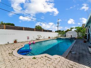 8065 W 14th Ct, Hialeah FL 33014