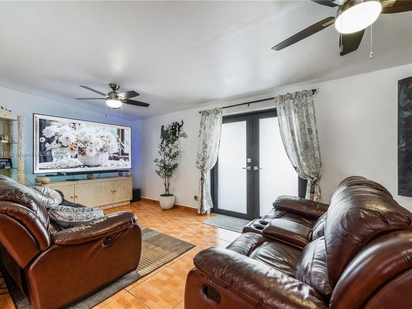 8065 W 14th Ct, Hialeah FL 33014