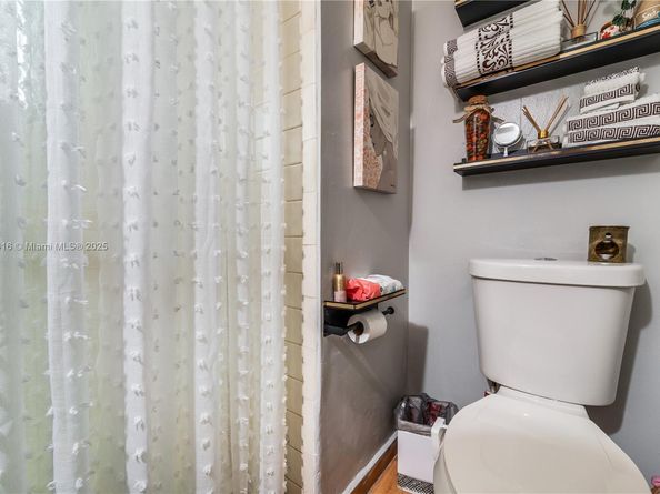 8065 W 14th Ct, Hialeah FL 33014