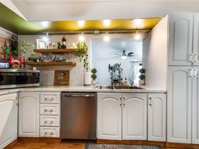 8065 W 14th Ct, Hialeah FL 33014