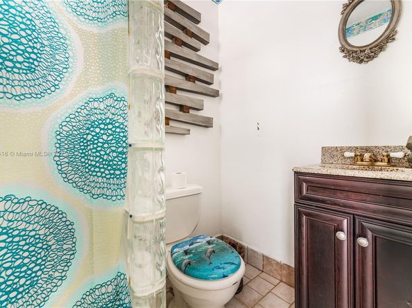 8065 W 14th Ct, Hialeah FL 33014