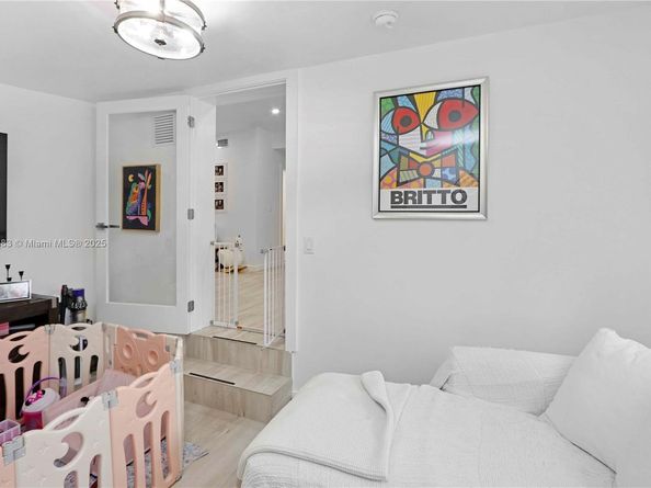 6521 SW 31st St, Miami FL 33155