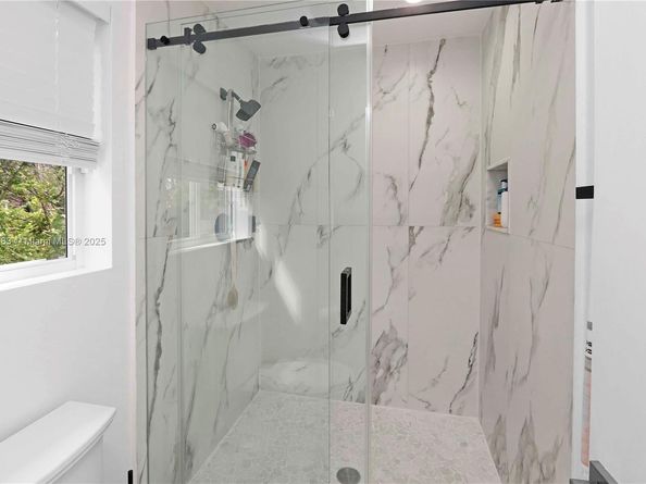 6521 SW 31st St, Miami FL 33155