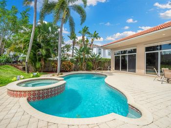 6071 NW 43rd Ter