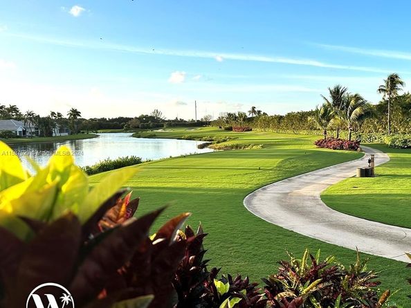 6071 NW 43rd Ter, Boca Raton FL 33496