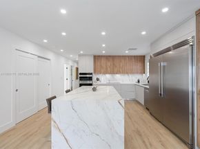 301 88th St, Surfside FL 33154