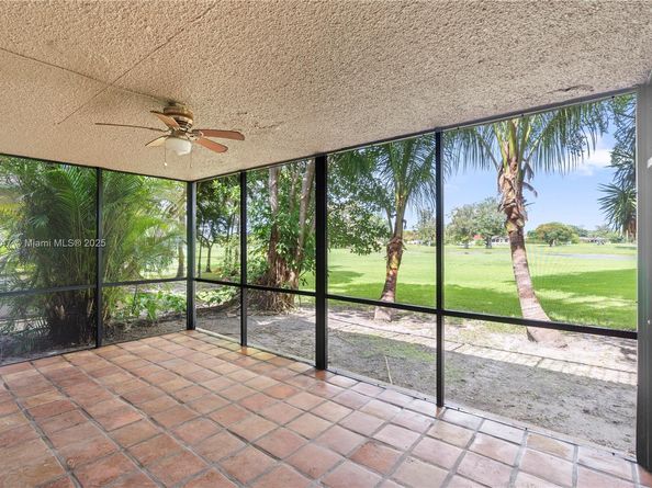 19828 Bob O Link Dr, Hialeah FL 33015