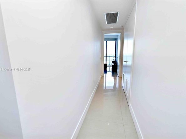 3250 NE 188th St 502, Aventura FL 33180