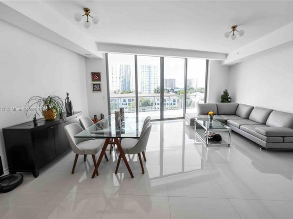 3250 NE 188th St 502, Aventura FL 33180