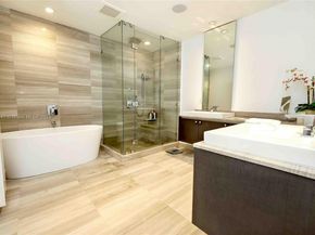 3250 NE 188th St 502, Aventura FL 33180