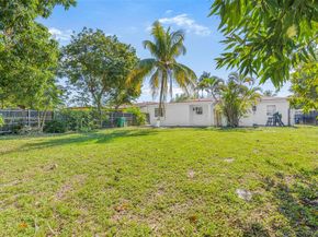 1315 NE 146th St, Miami FL 33161