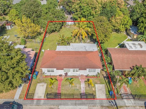 1315 NE 146th St, Miami FL 33161