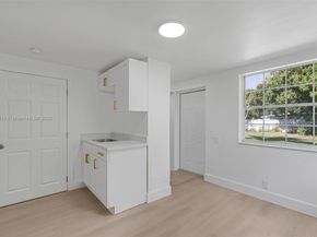 1315 NE 146th St, Miami FL 33161
