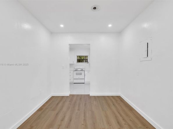 1315 NE 146th St, Miami FL 33161