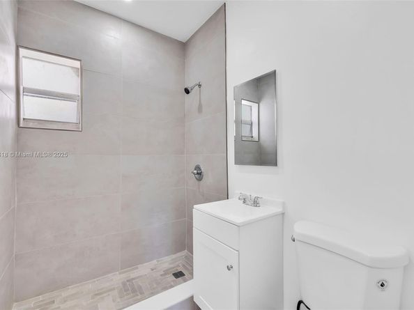 1315 NE 146th St, Miami FL 33161