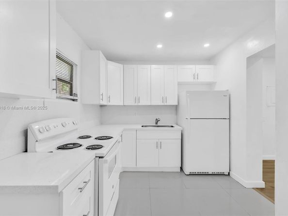 1315 NE 146th St, Miami FL 33161