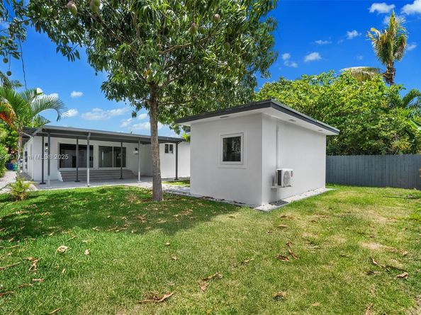 2940 SW 12th St, Miami FL 33135