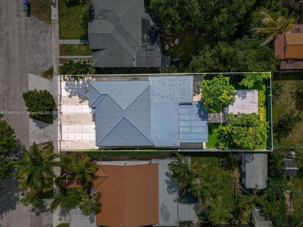 2940 SW 12th St, Miami FL 33135
