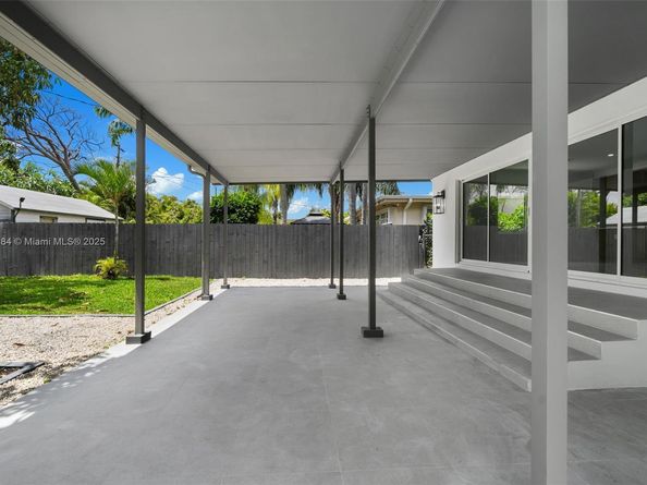 2940 SW 12th St, Miami FL 33135