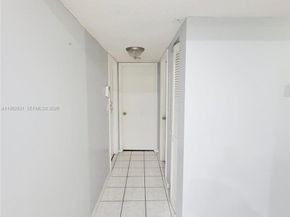 4270 NW 89th Ave 104, Coral Springs FL 33065