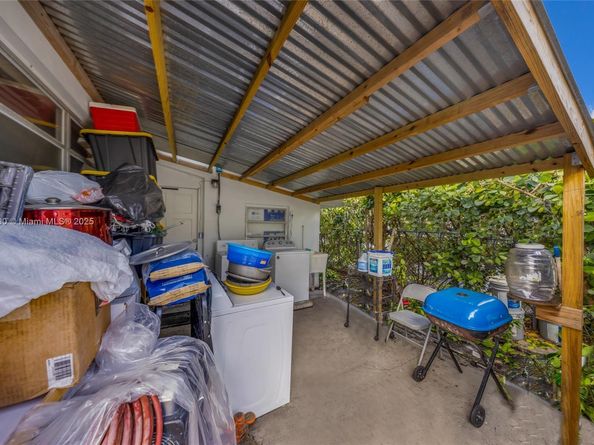 1515 NW 33rd Ave, Miami FL 33125