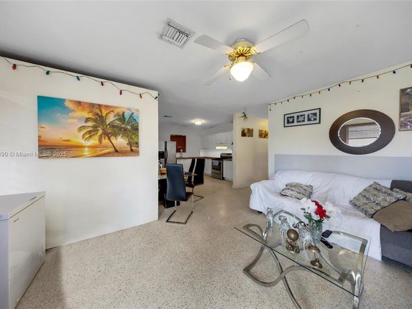 1515 NW 33rd Ave, Miami FL 33125